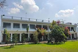 National Public School Nindura